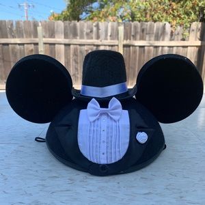 Disney Mickey Groom hat